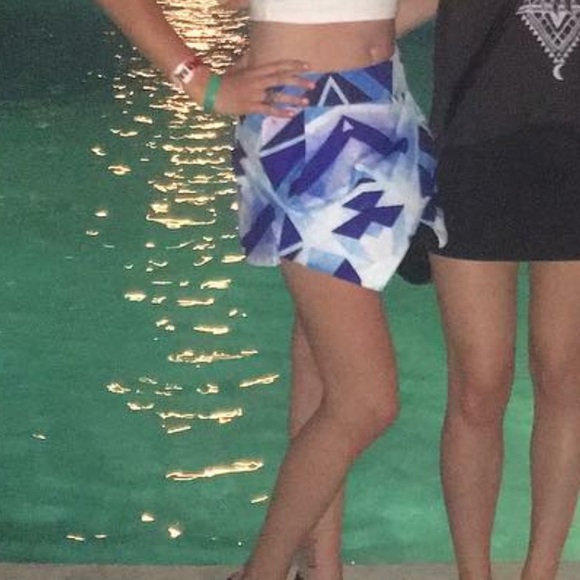 Rumor Boutique (LF) Skort Size Medium - Picture 3 of 3